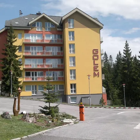 Golem * Tatranská Štrba